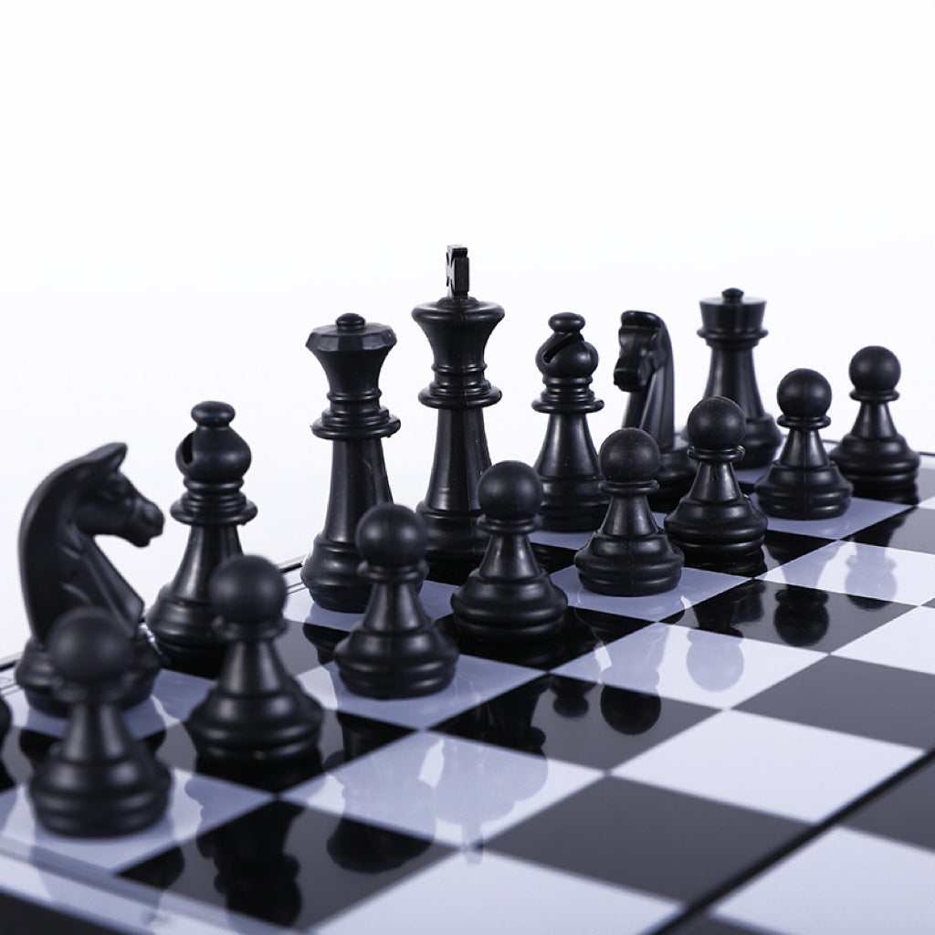 Magnetic Foldable Chess Set 33x33cm Portable Board Game