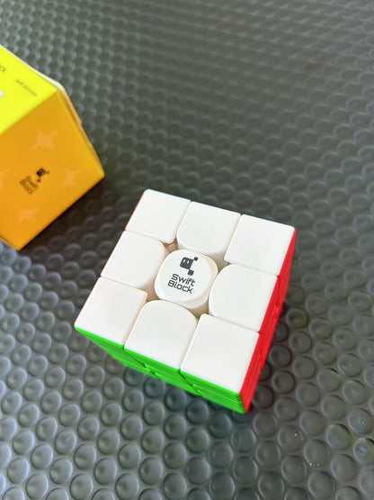 Swift Block 3x3 Magnetic Speed Cube – Smooth Rotation Puzzle Toy for Kids & Beginners